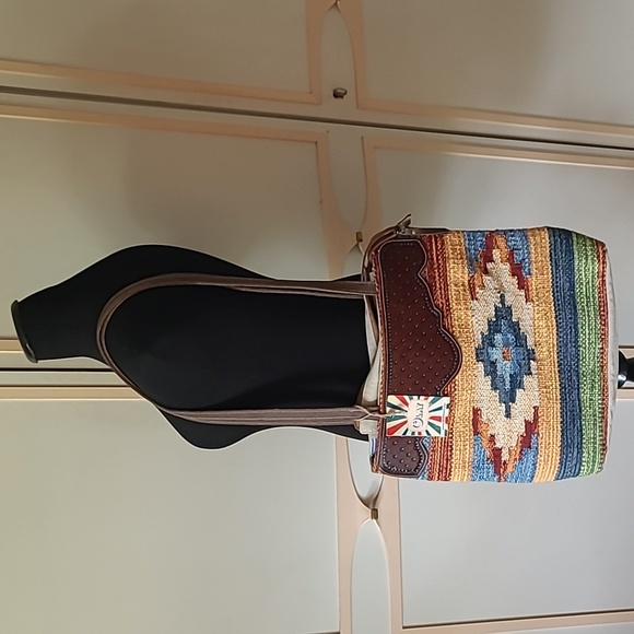Olay Western Shoulder Bag *Blanket and  Leather* NWT - Picture 2 of 6